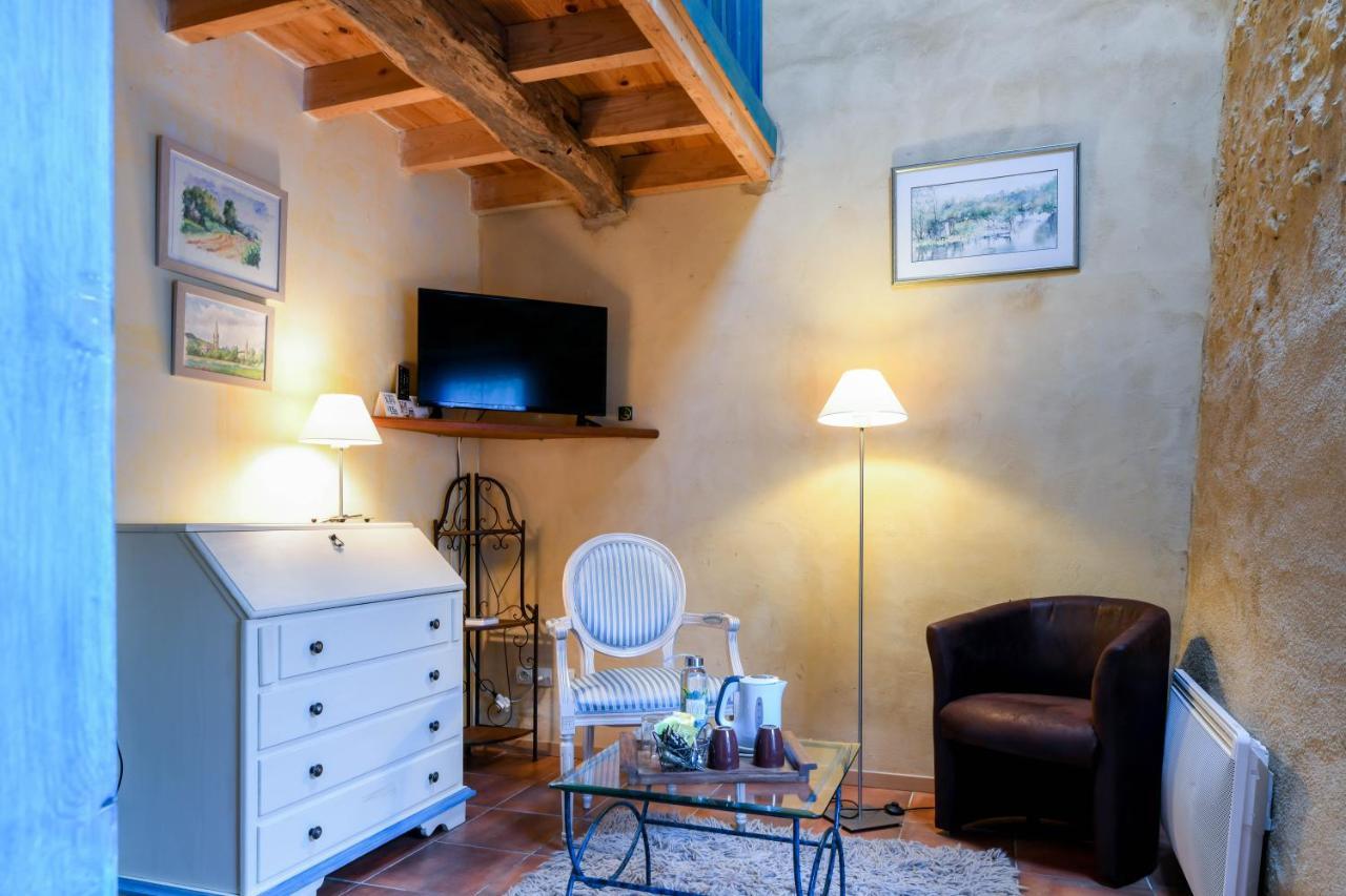 Logis Le Relais Du Bastidou Hotel Beaumarches Buitenkant foto
