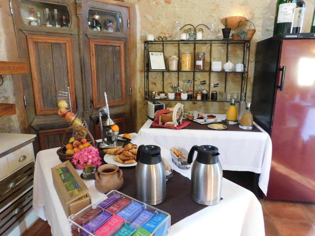 Logis Le Relais Du Bastidou Hotel Beaumarches Buitenkant foto