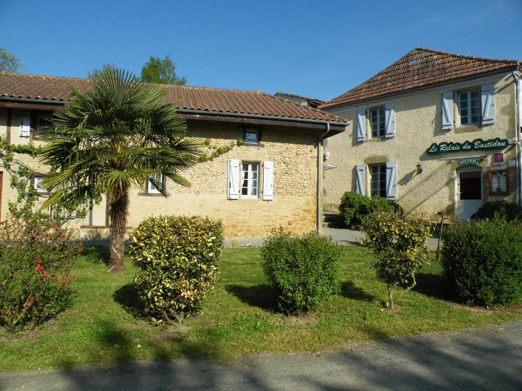Logis Le Relais Du Bastidou Hotel Beaumarches Buitenkant foto