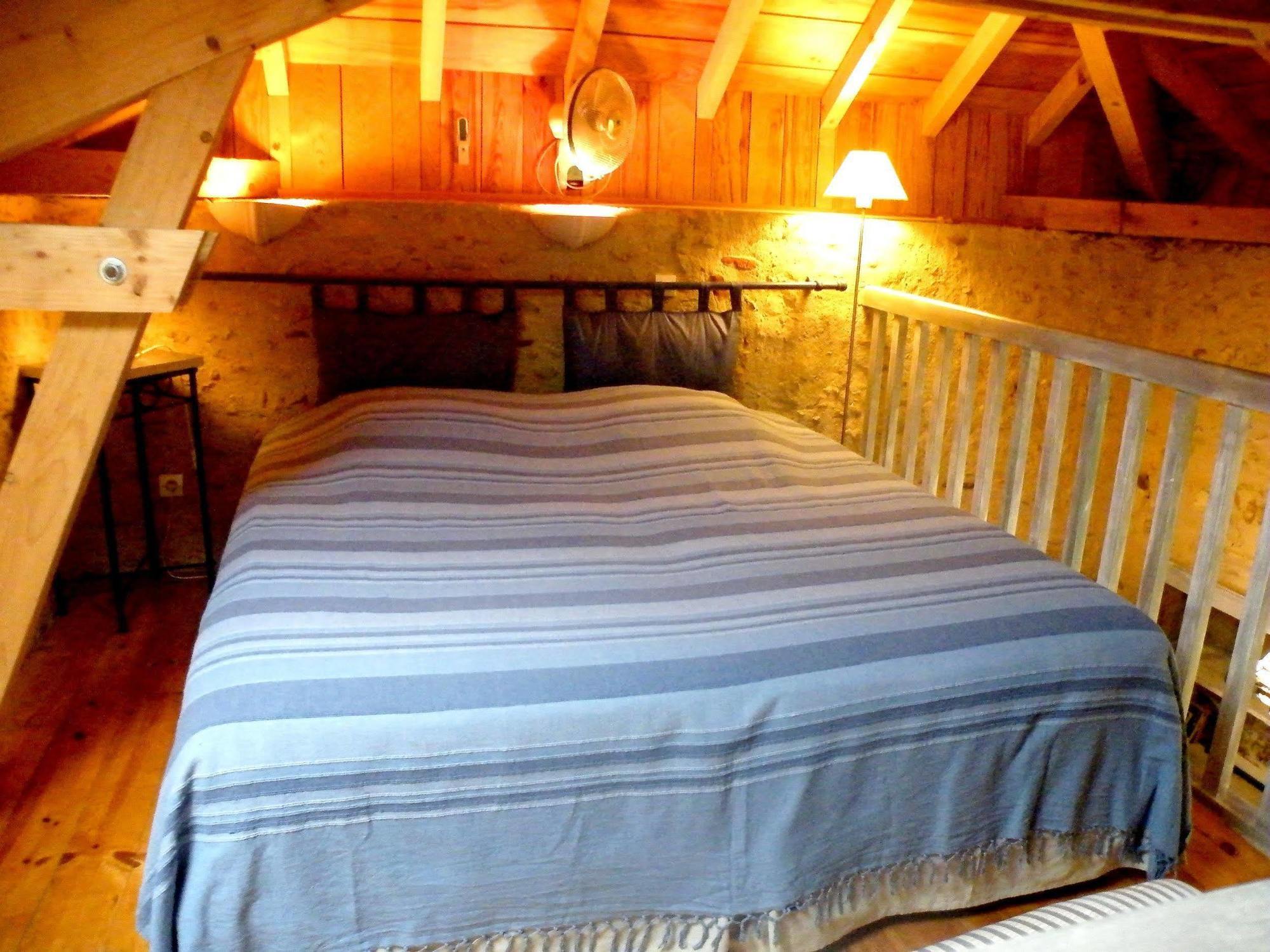 Logis Le Relais Du Bastidou Hotel Beaumarches Buitenkant foto