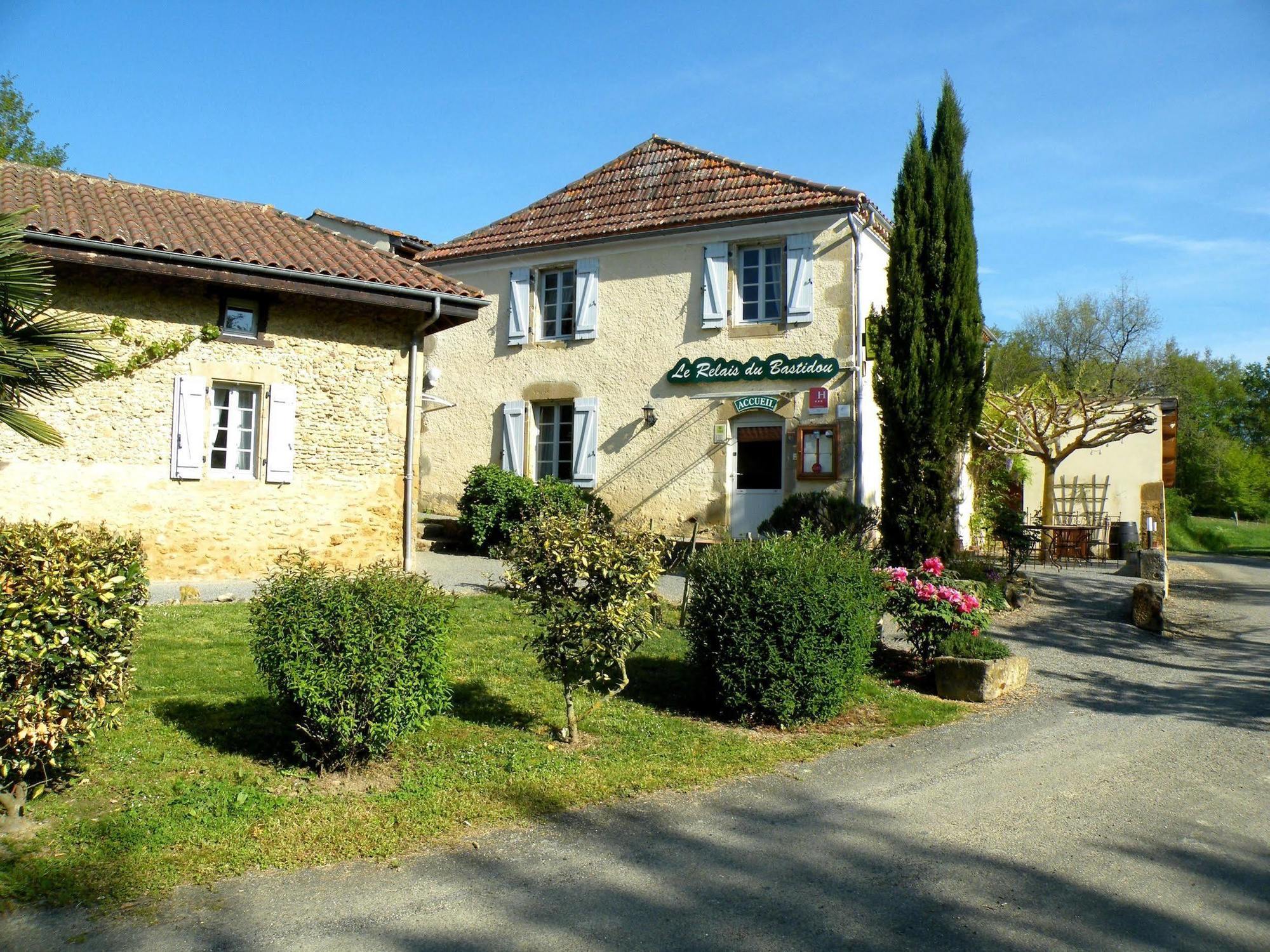 Logis Le Relais Du Bastidou Hotel Beaumarches Buitenkant foto