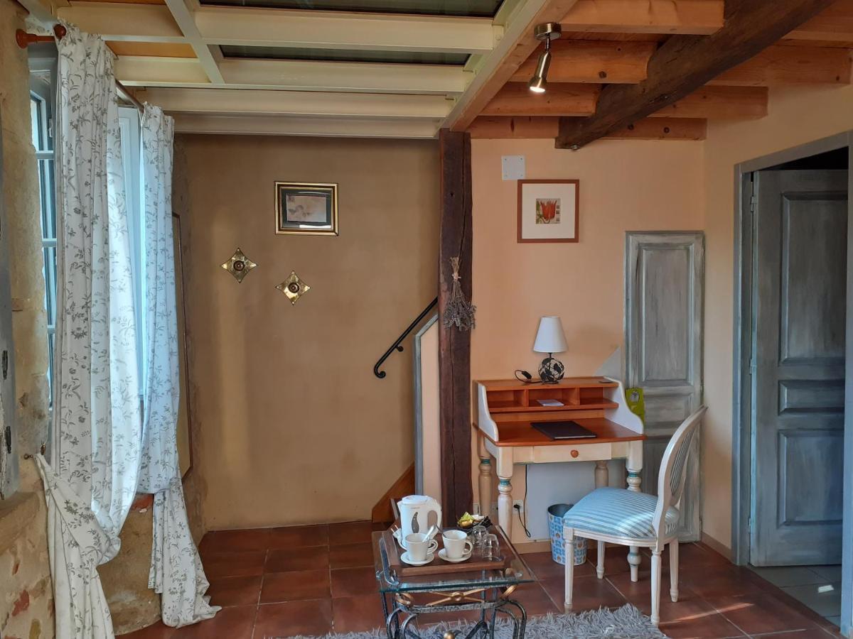 Logis Le Relais Du Bastidou Hotel Beaumarches Buitenkant foto